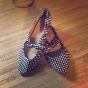 Checkered Torrid bow tie flats